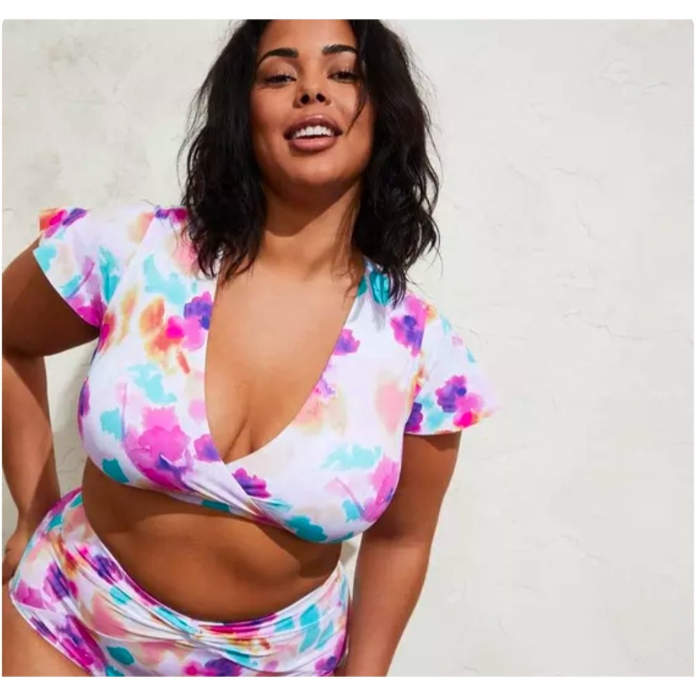 Torrid Floral Print Bikini Top Surplice V-Neck Flutter Sleeve Plus Size‎ 2 A1